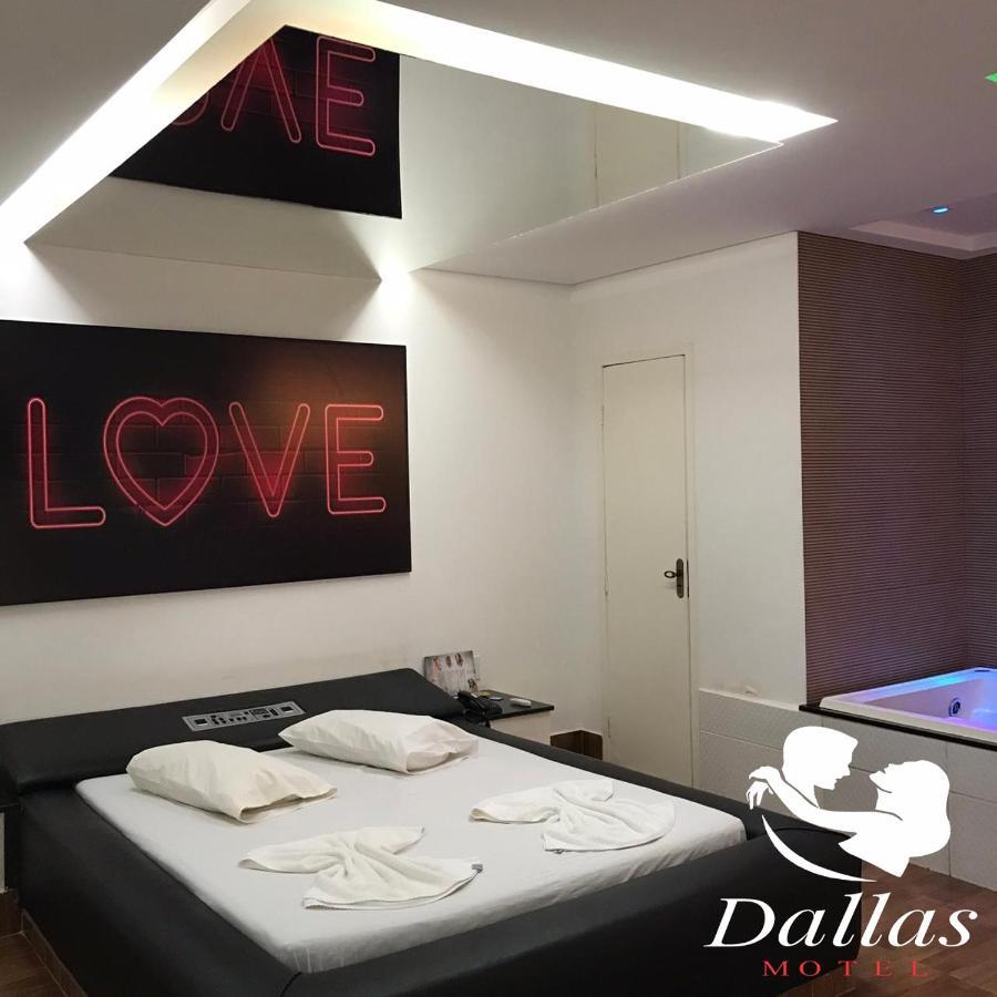 Dallas Motel Valparaiso de Goias מראה חיצוני תמונה